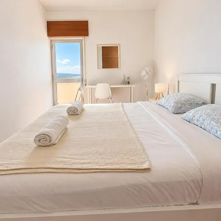 Ocean View Escape In Apartment Nazaré